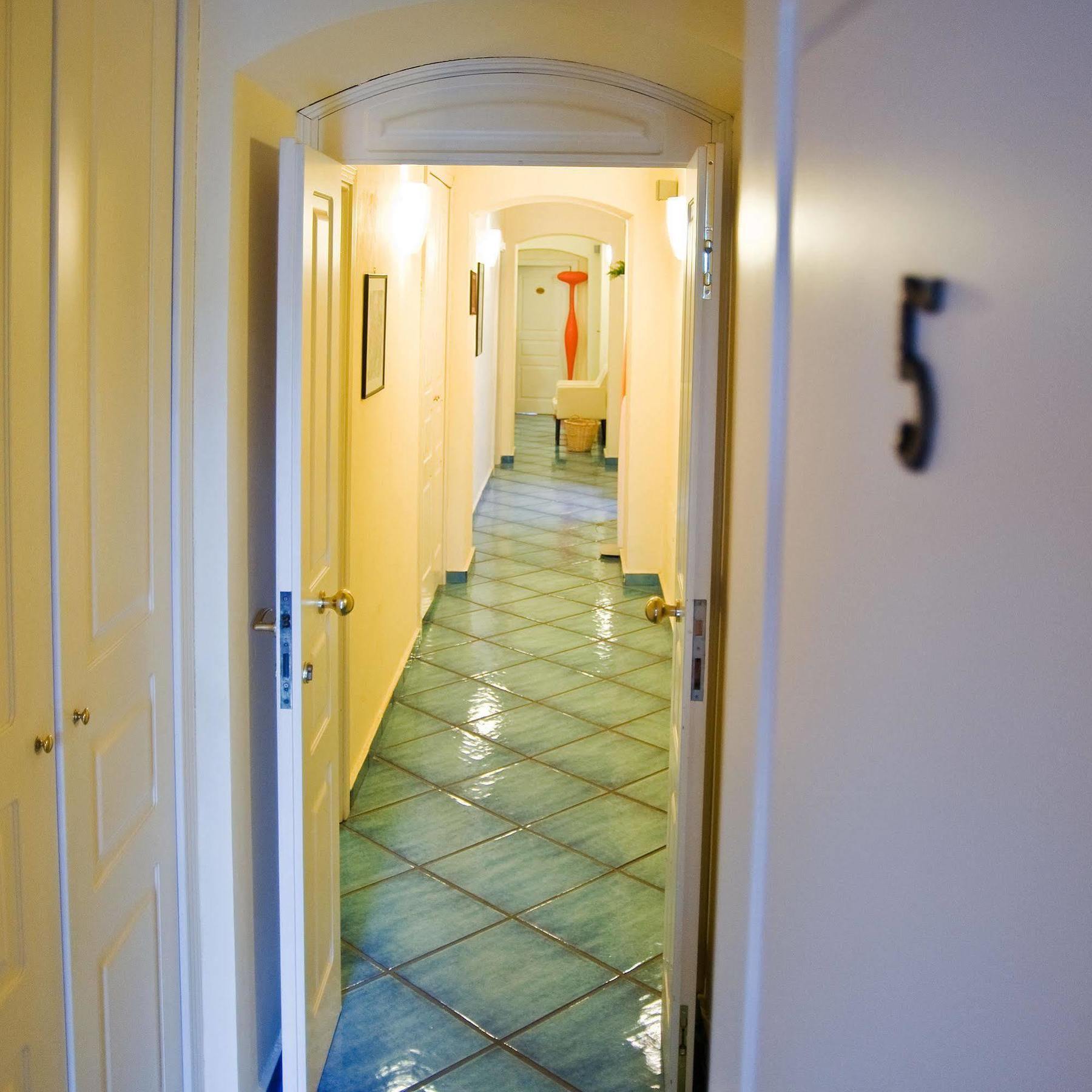 B&B Napul'è Napoli Esterno foto
